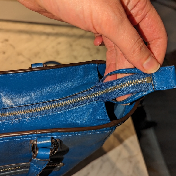 Blue Coach leather tote purse - Picture 5 of 7